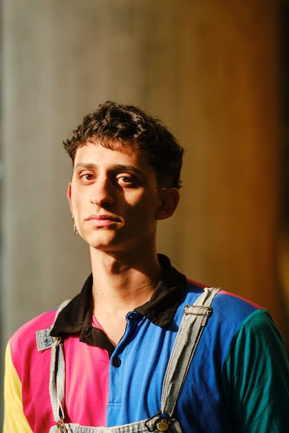 "Como mi papá es director de circo y artista, siempre estuve en espacios artísticos, con elencos, compartiendo con otras personas", confiesa el actor