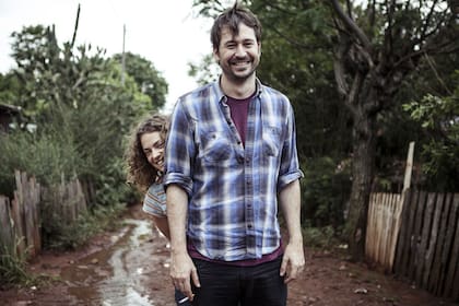 Como Mirtha Legrand y Daniel Tinayre, que ya estaban casados cuando se estrenó La Patota, Dolores Fonzi y su director, Santiago Mitre, son pareja: se enamoraron durante el rodaje