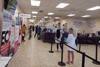 Como nuevo residente de Florida, debe obtener una licencia válida dentro de los 30 días posteriores a establecerse