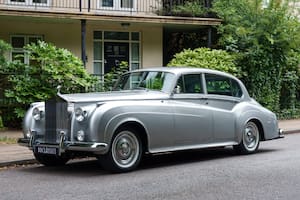 Cómo podría verse el Rolls Royce Silver Cloud modelo 2025, según la IA