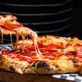 Sin horno y sin microondas: así se recalienta la pizza sin que pierda crocantez