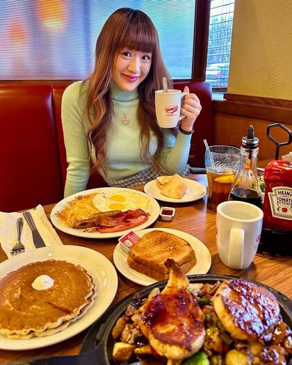 Cómo seguirá el menú de Denny's tras el anuncio de cierre de algunas de sus sucursales