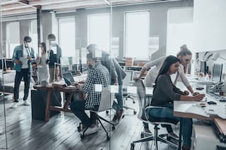 Cómo sentarse y moverse cuando se trabaja: una cuestión clave para la salud