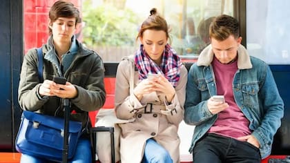 Cómo ver las transcripciones de mensajes de voz para no escuchar los audios en donde no se puede oír