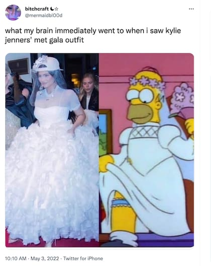 Compararon el vestido de la mamá de Stormi con Homero Simpson