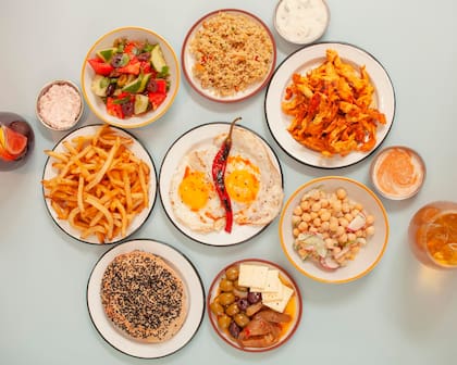 Compartir diversos platos siempre es una propuesta interesante en los restaurantes de Narda Lepes