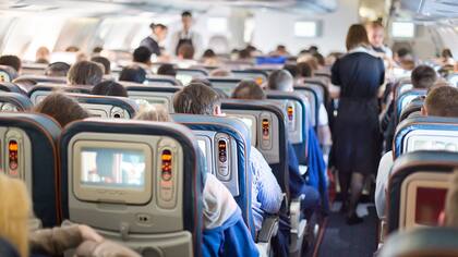 Comportarse a bordo puede resultar una obviedad para la mayoría, pero nunca faltan los pasajeros que no saben cómo hacerlo