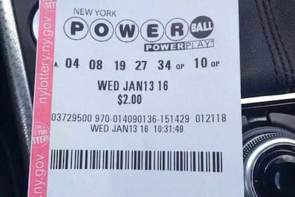 Comprar más boletos ayuda, pero muy poco