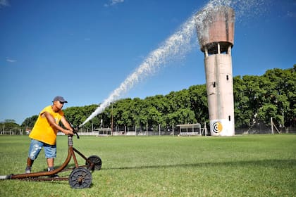 Comunicaciones, el club que sobrevivió a la quiebra y se expande