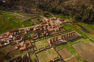 Comunidad campesina de Raqchi, Perú, uno de los pueblos que integran la lista de los más bellos del mundo.