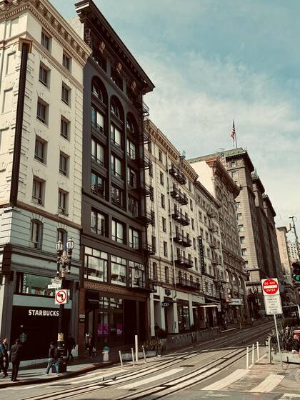 Con 20 sucursales, California es el estado con más tiendas pickup de Starbucks (Pexels/Mark Chavez)