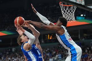 Con 30 puntos de Antetokounmpo, Grecia se queda con el bronce en el Eurobasket