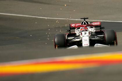 Con Alfa Romeo, el primer campeón del mundo, en 1950, Kimi Raikkonen se marchará de la Fórmula 1, luego de 19 años, una corona y el récord de presencias