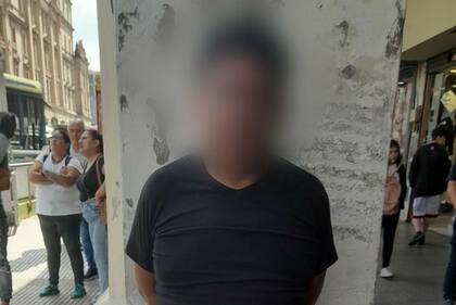 Con aporte de las cámaras de seguridad, atrapan a un arrebatador en Once