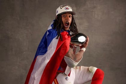 Con ascendencia puertorriqueña y dominicana, Pacheco representa con orgullo a la comunidad latina en la NFL