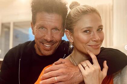 Con Carla, su mujer, en una imagen de entrecasa de estos días