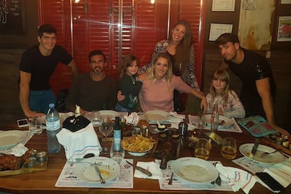 Con Cubero y las hijas de él festejó Viciconte su último cumpleaños