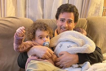 Con Damián y Mariano, sus hijos menores. Hoy, Damián tiene 5 años; Mariano cumplirá 3 en septiembre.