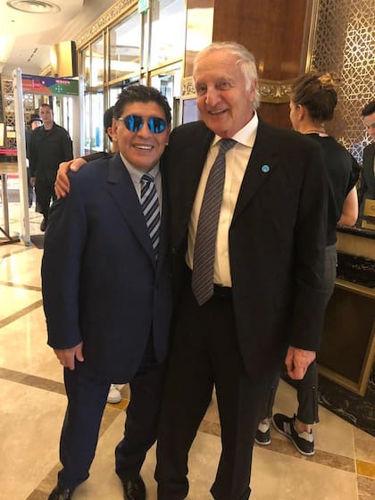 Con Diego Maradona tiene fotos desde los inicios de la carrera de Diego