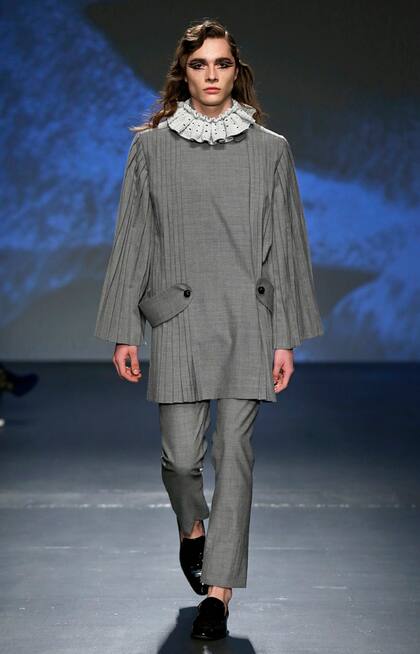 Con diseños genderless, el diseñador español gana adeptos