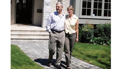 Con Dorothée, su esposa; tienen cuatro hijos