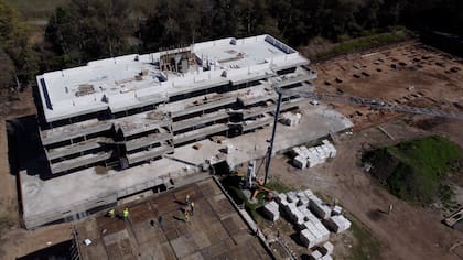 Con el 80% de los edificios 1 y 2 ya vendidos, acaba de comenzar la obra y la preventa de los edificios 3 y 4.