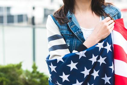 Con el cambio anunciado, un solicitante puede seguir en su trabajo por un período de hasta 180 días en lo que se resuelve su petición