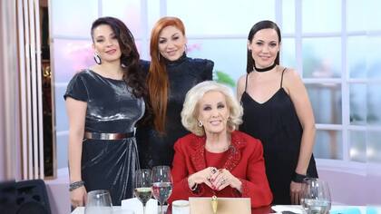 Con el correr de los años, las exBandana volvieron a compartir programas con Mirtha Legrand (Foto: Archivo)