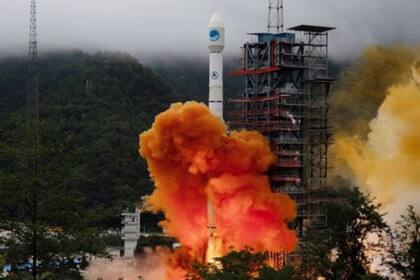 Con el lanzamiento del cohete Larga Marcha 3B, China puso en órbita el satélite número 35 de su sistema BDS