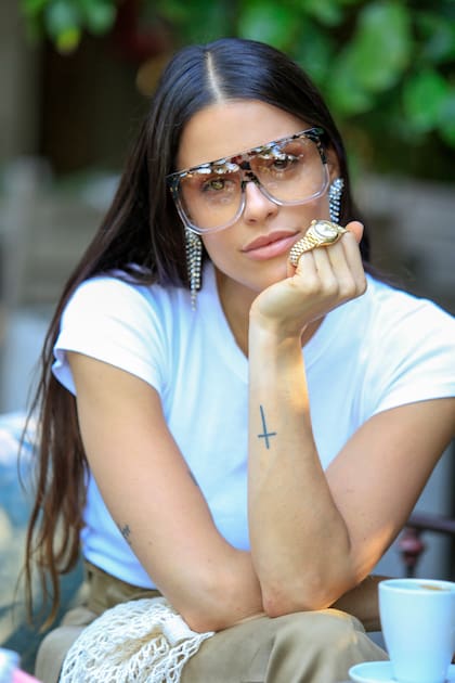 Con el Rólex de oro que heredó de su madre