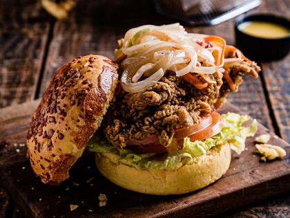 Con el secreto de la cocina coreana, Kikiriki presenta una hamburguesa de pollo chrispy (Foto: Gentileza Kikiriki)