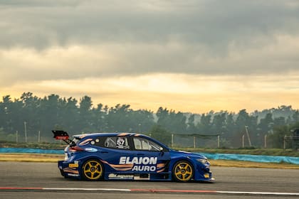 Con Elaion Auro, la tecnología desarrollada en laboratorio se pone a prueba en las condiciones más extremas de la pista.