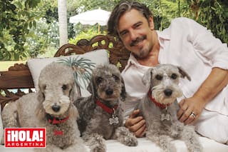 Fabián Mazzei posa en la casa que comparte con Araceli y habla de amor y del proyecto musical que tiene para 2026