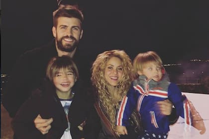 Con esta foto familiar, Shakira y Piqué le daban la bienvenida al 2018