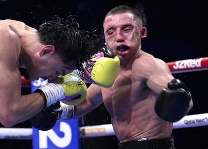 Con esta izquierda, Brandon Figueroa demolió a Nick Ball en el último round de la pelea realizada en Liverpool