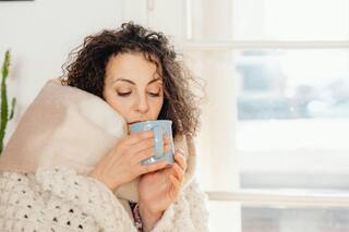 Consejos del Departamento de Energía para ahorrar en la factura de luz durante el invierno en EE.UU.