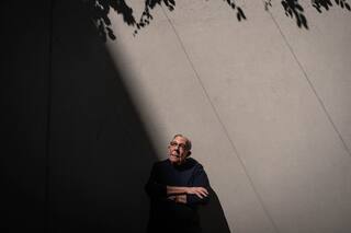 Reconocido por la UBA, diseña para Pedro Almodóvar y le dijo “no” a Anna Wintour