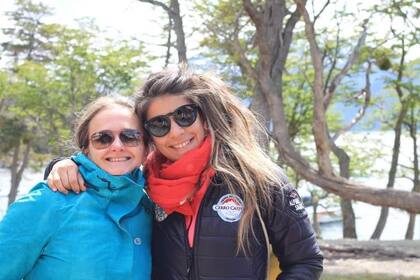 Con Florencia, su profesora de yoga.