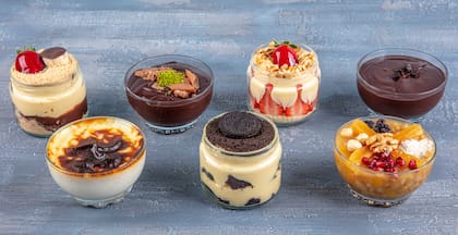 Con frutas, con chocolate, con mousses, o licuados, se multiplican las opciones para sorprender con la mesa dulce en estas fiestas.