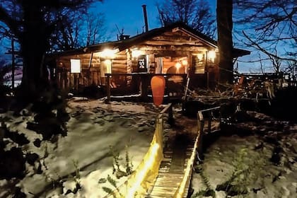 Con goulash y rogel, todos celebraron en La Casita del Bosque, en San Martín de los Andes. 