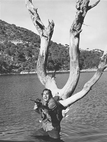 Alberto de Mendoza en El jefe, de Fernando Ayala, película de 1958 que tuvo a Olivera como productor