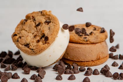 Con helado artesanal y tapas tipo cookies