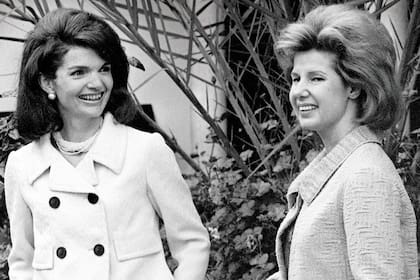 Con Jackie Kennedy, en Sevilla, en 1966.