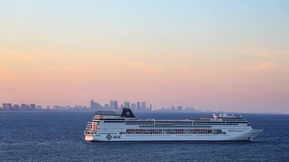 Con la baja del 60% en impuestos para cruceros se busca el ingreso de barcos de gran porte, con un mayor caudal de turismo externo