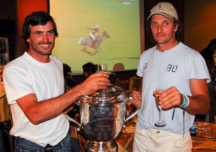 Con la copa del Abierto de Palermo, un clásico de Cambiaso y Castagnola. "La pelea con Adolfito era evitable", dijo Lolo
