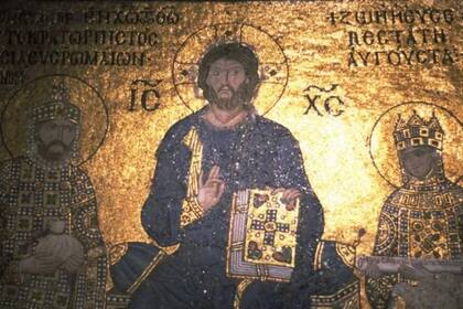 Con la creciente aceptación del cristianismo en el Imperio Romano, los artistas comenzaron a representar a Jesús con un halo, ahora considerado como el símbolo más alto de la autoridad aprobada por Dios