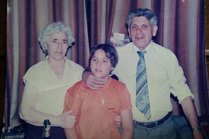 Con la nonna Marieta y nonno Michelle
