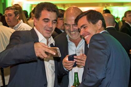 El ministro de Seguridad bonaerense, Cristian Ritondo, se mostró distendido durante de la cena