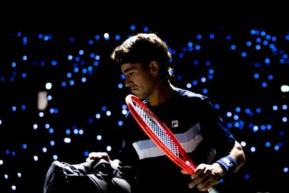 Con la serie definida, Comesaña jugó el cuarto punto (perdió con De Jong) y se convirtió en el jugador argentino N° 91 en debutar en la Copa Davis