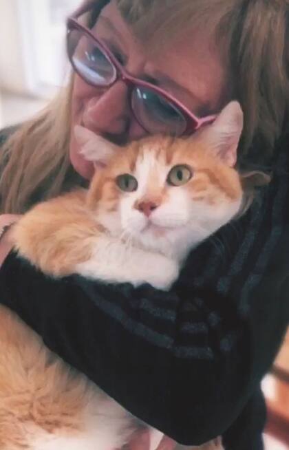 Con Liliana, que le abrió las puertas de su casa y de su corazón.